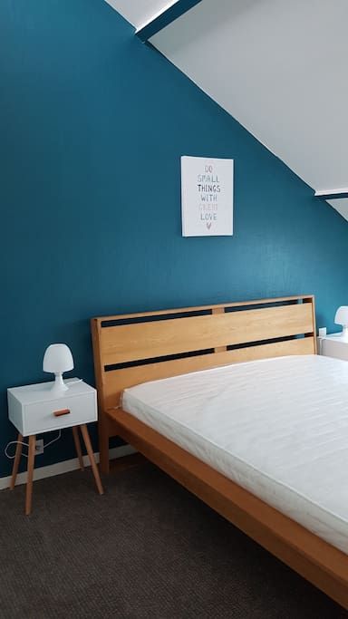 Chambre Principale à l'étage Lit 160x200