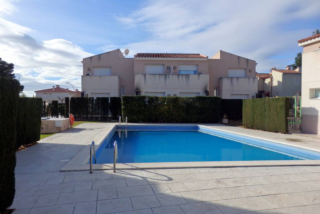 Piscina comunitaria