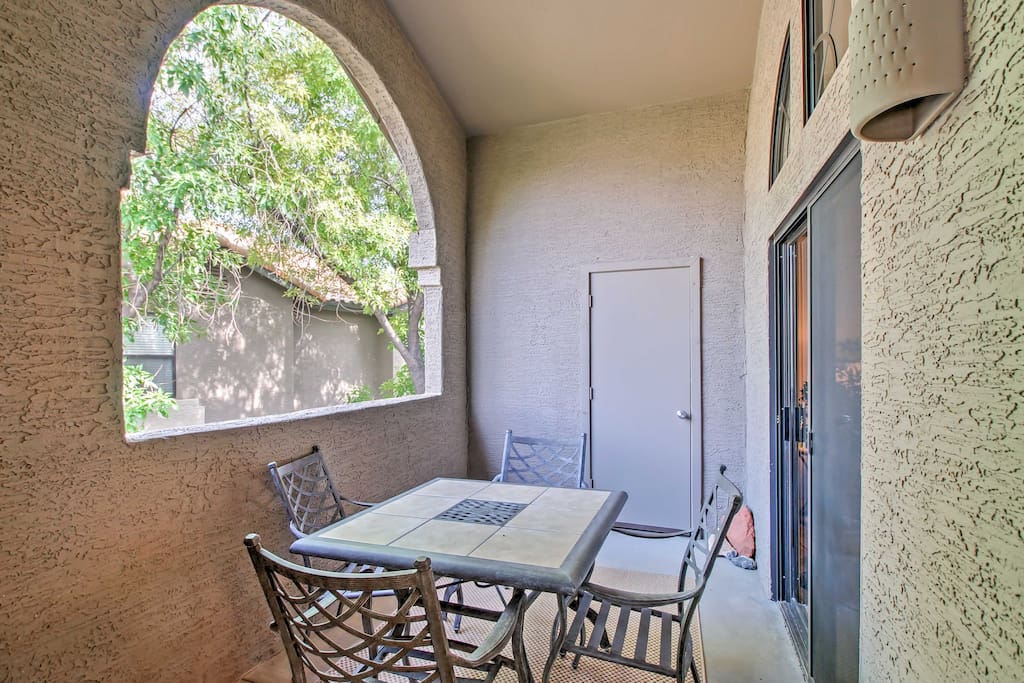Spend mornings or evenings outside on the private balcony with a refreshing beverage.