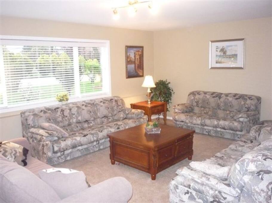 Living Room is tastefully furnished with keeping your comfort in mind. Our suites all have free wifi, so it is easy for you to stay connected!