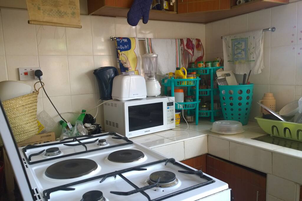 The kitchen. Ty