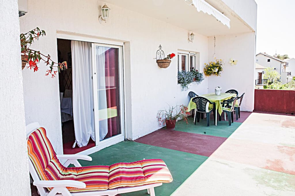 Terrace, Surface: 27 m²