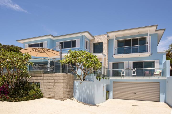 Eagle Bay’s Luxury Ella Estate gallery image 3