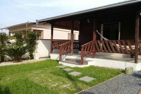 Casa Próxima do Parque Beto Carrero e Praias.