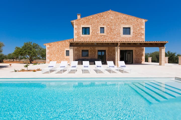 Luxury villa close to Santanyi and best beaches