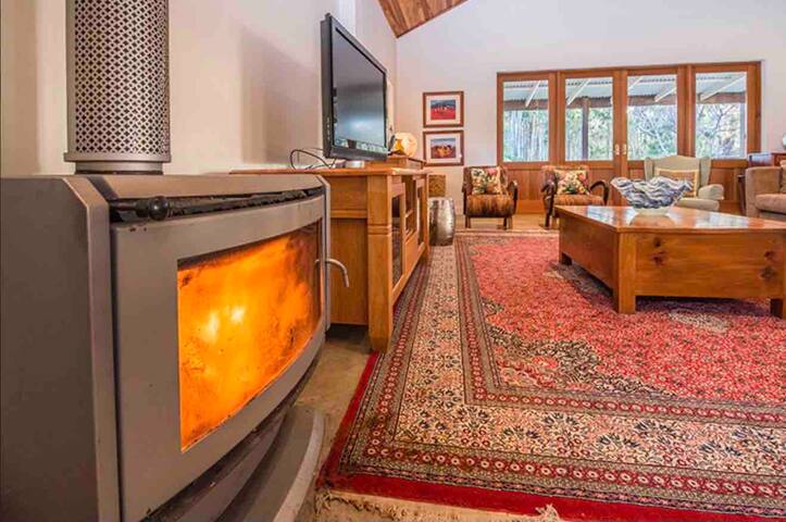 Wilyabrup Home with a View gallery image 4