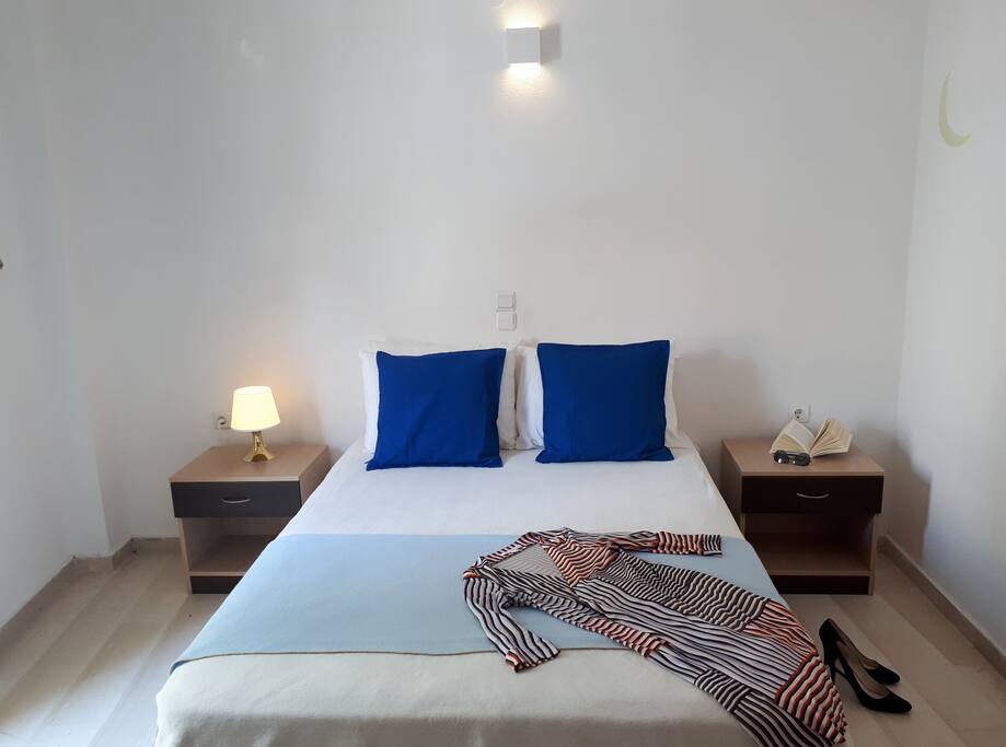 Main bedroom.