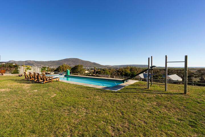 Stable Cottage with a view gallery image 2