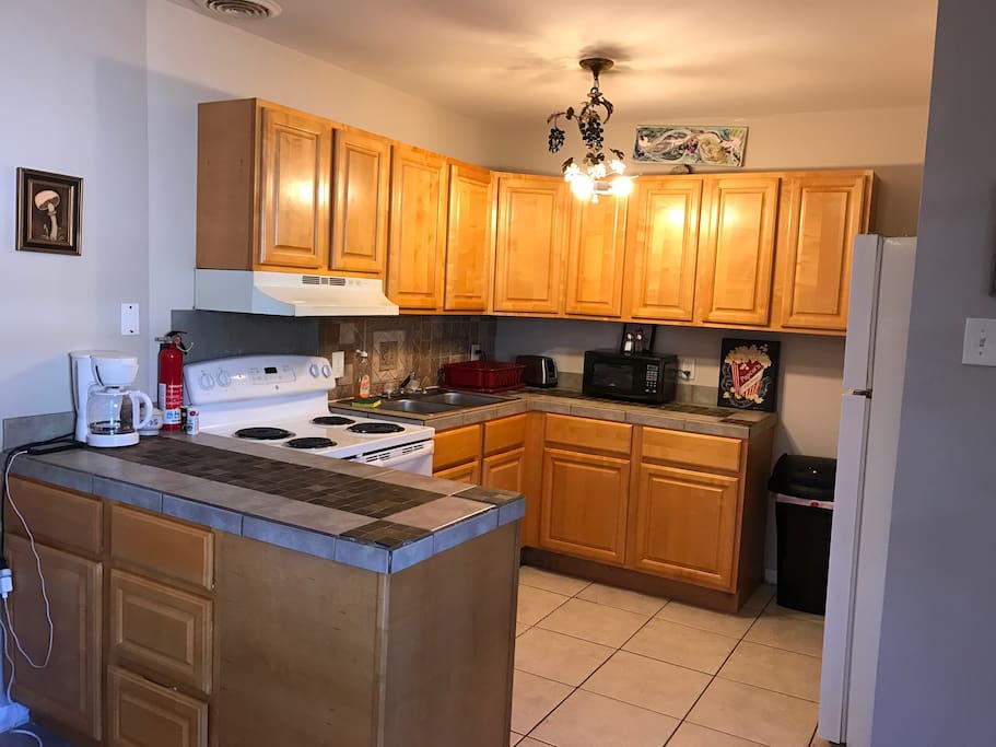 Full Kitchen with many essentials