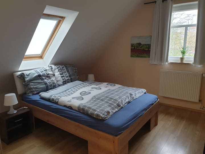 غرفة النوم 1