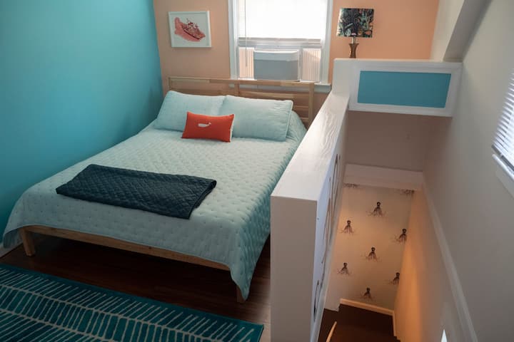 Quiet And Comfortable Takoma Apartment W/parking - Silver Spring, MD