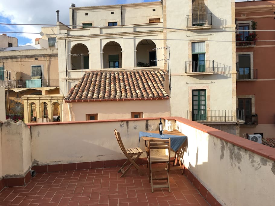 Comuniy roof terrace 3rd floor