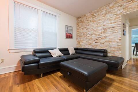 Gorgeous  3bed 2bath house  10mins Bus Ride to NYC