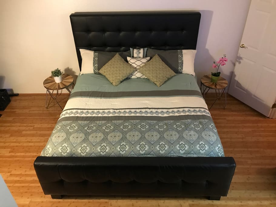 Big Comfy Eastern King Bed