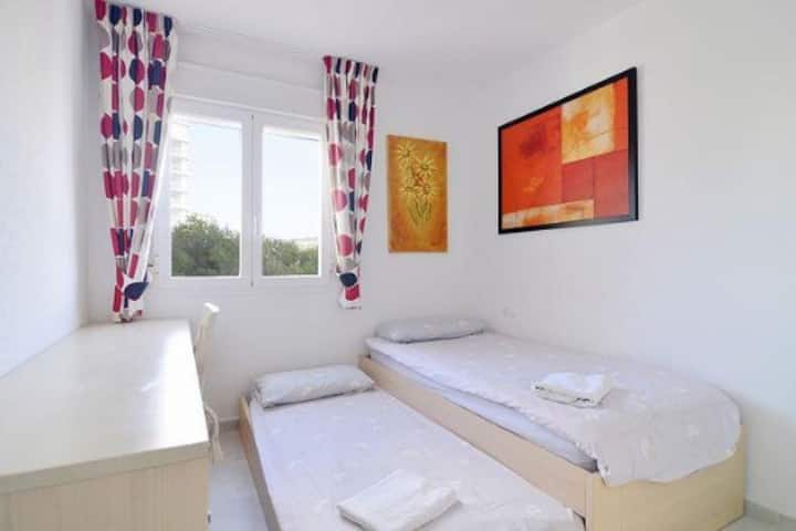 Dhomë fëmijësh me 2 krevate