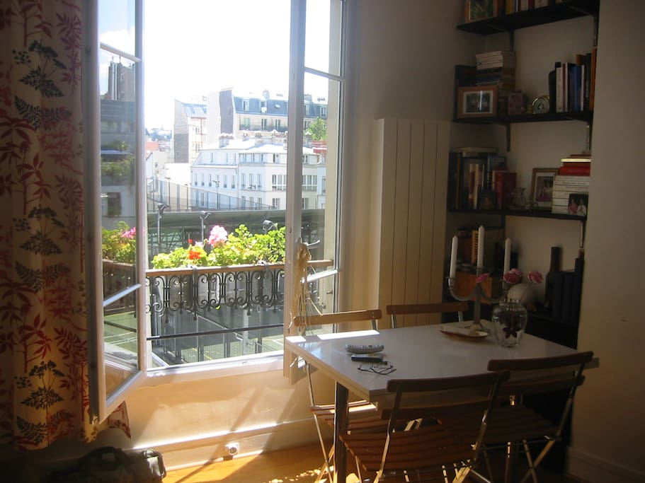 B - Living room
