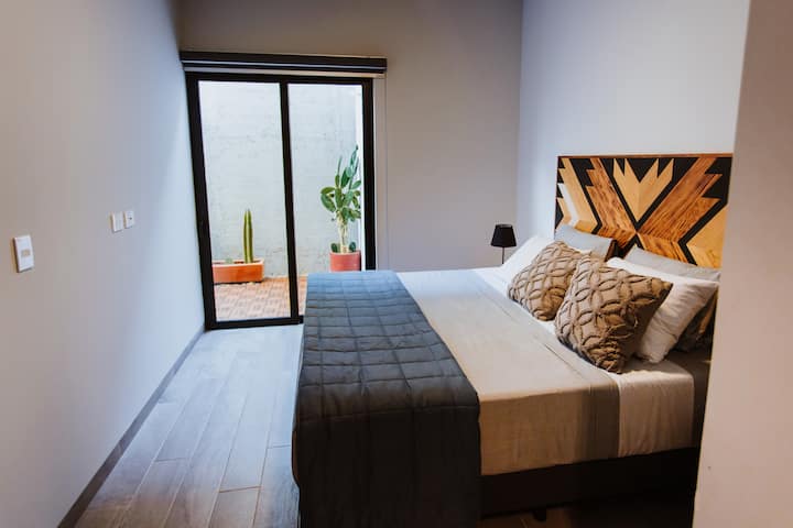 საძინებელი 1