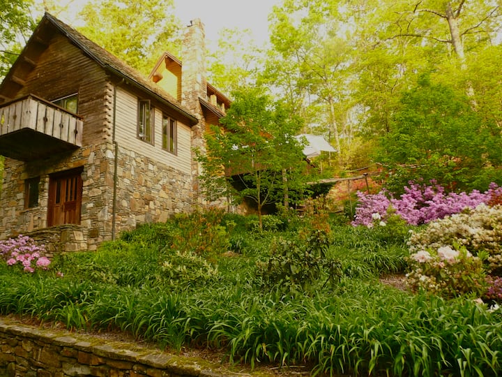 Green living in quiet setting. - Guest suites for Rent in Lake Toxaway ...