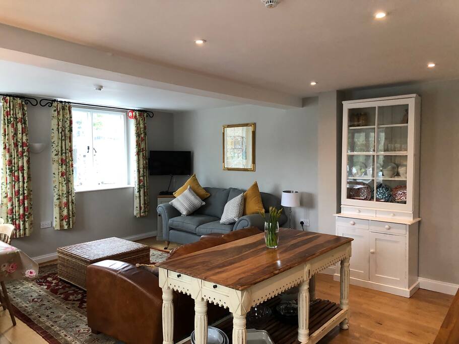 Open plan living, perfect for the whole family to spend time together!