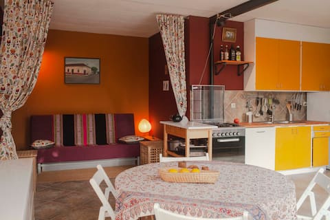 Top performing Airbnb: Beautiful Summerhouse 10 meter from the sea. in Đuba