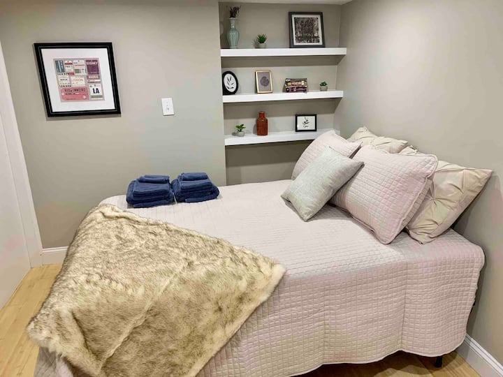 third bedroom double bed