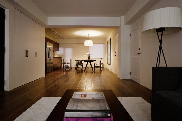 W HOUSE gallery image 3