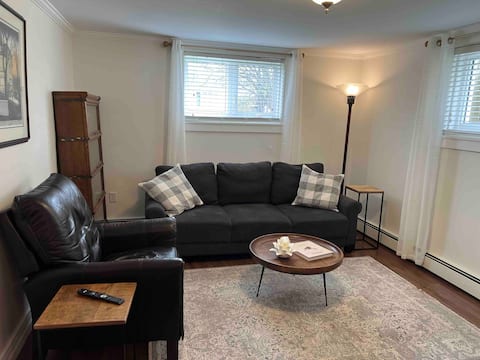 Successful Airbnb property: Bright 1 Bedroom Rennie’s River Area Apartment in Old Churchill Park