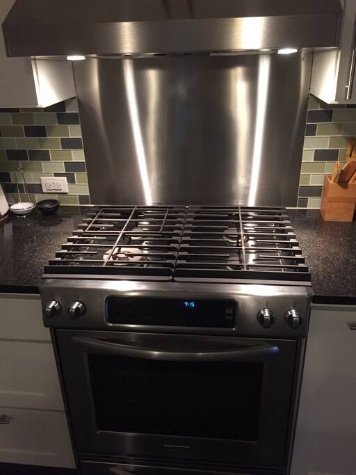 Everything you could want in a stove and convection oven