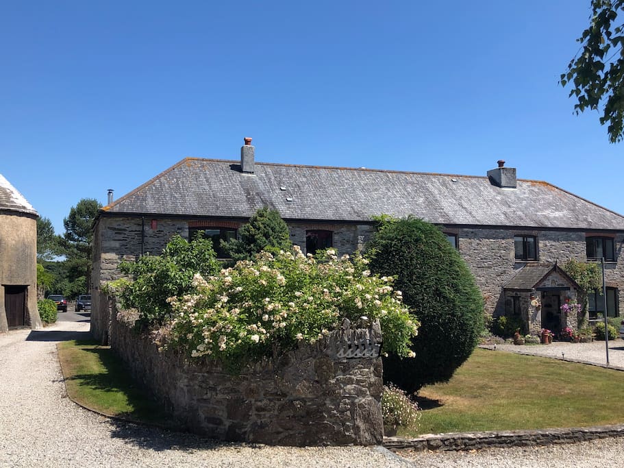 Plymouth Farmhouse wing, Plympton, Dog friendly. Cottages for Rent in Plymouth, United Kingdom