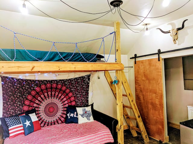 Groovy Tiny House