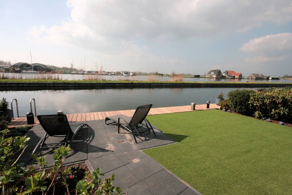 relaxen aan het water - geniessen am Wasser