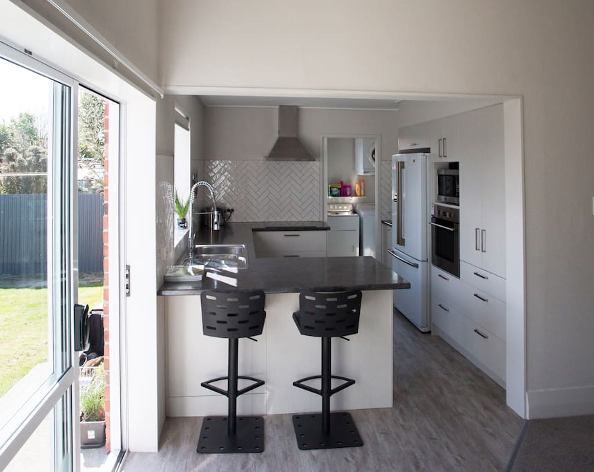Chef's Kitchen - Laundry view