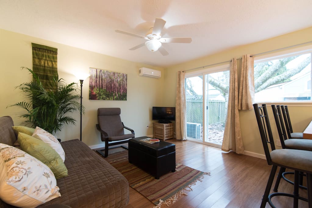 Spacious open floor plan makes it feel larger