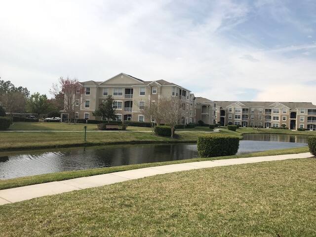 Condo for Rent in Quiet Community