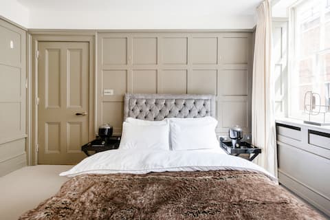 Deluxe Nomad Townhouse in Unbeatable Covent Garden Spot