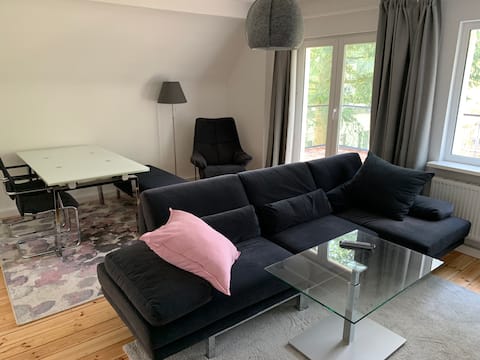 "House by the forest" Living in the green