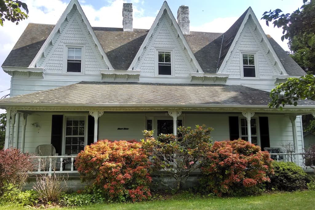 Windy Ridge 1890 FarmHouse  on BlueRidge Parkway Houses  