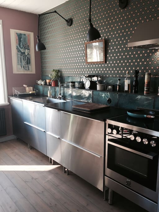 Large kitchen, newly renovated.