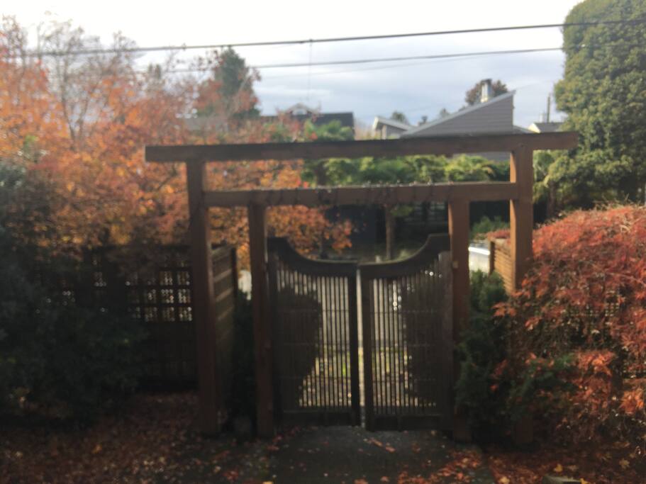 View looking out front door at 42nd Ave East