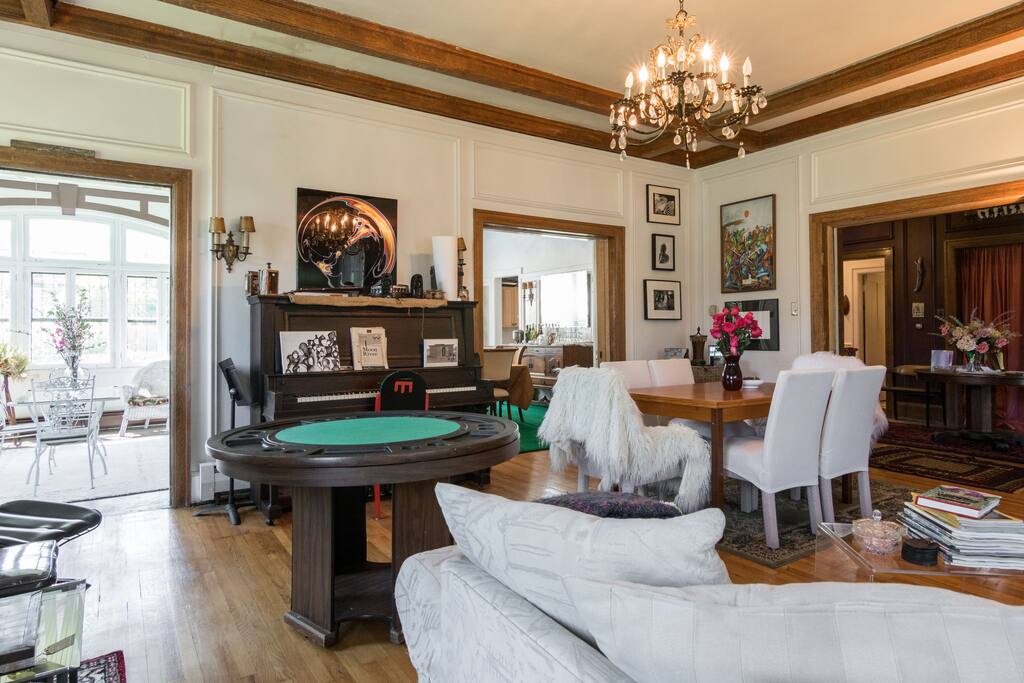 Living room. Work, play and relax!