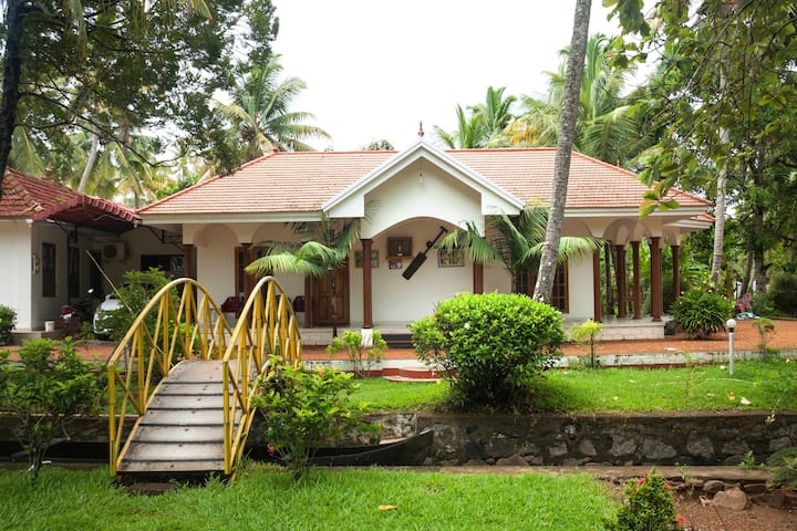 Kumarakom homestays Coconut creek