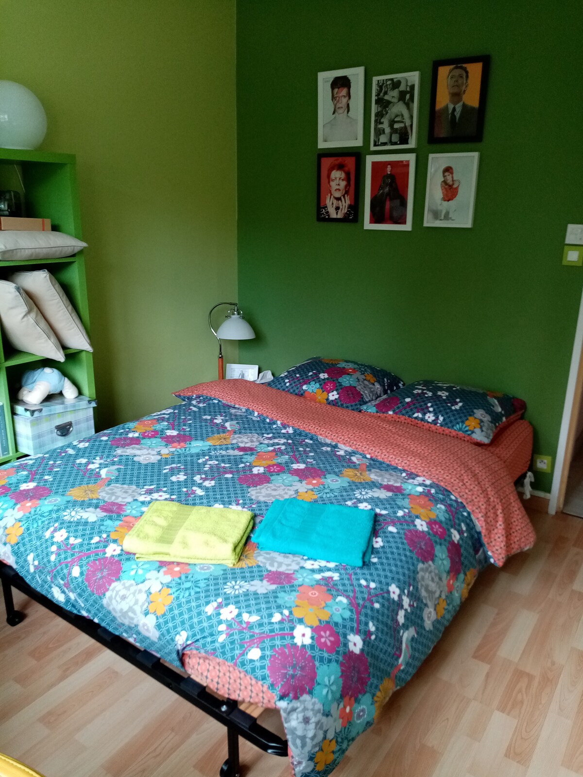 ห้องสีเขียว: เตียงโซฟา 140 * 190 