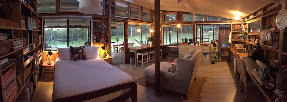 Popular Airbnb listing: Roughsawn Studio Yamba’s hinterland hideaway in Clarence Valley Council