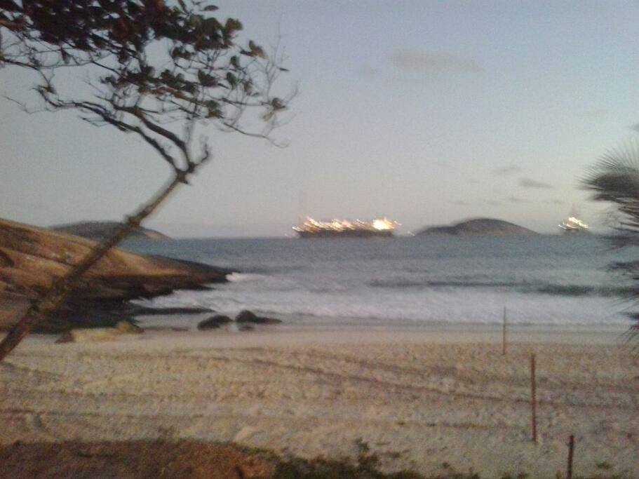 Pôr do Sol na praia.