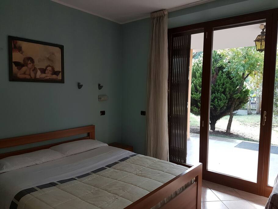 Camera matrimoniale + letto singolo
