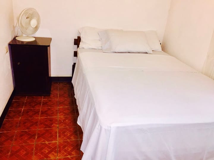 Dormitorio doble tamaño queen