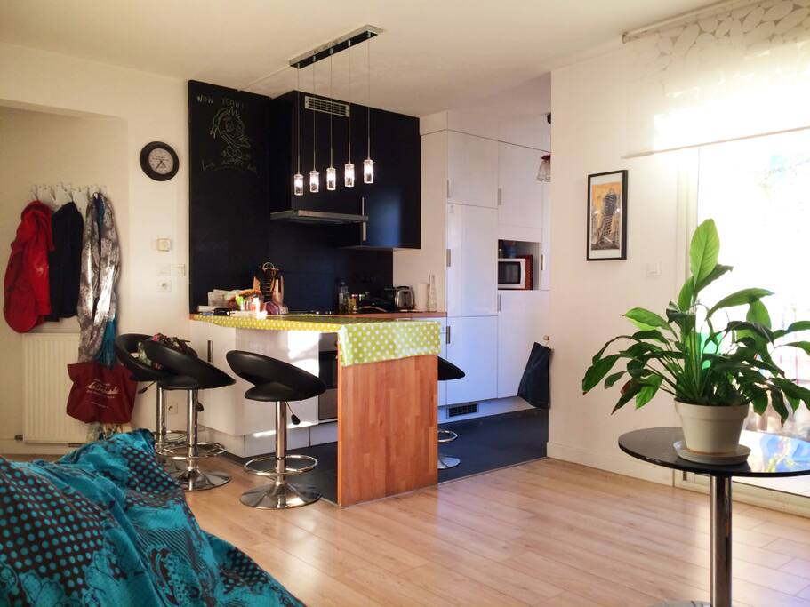 cuisine ouverte avec table bar