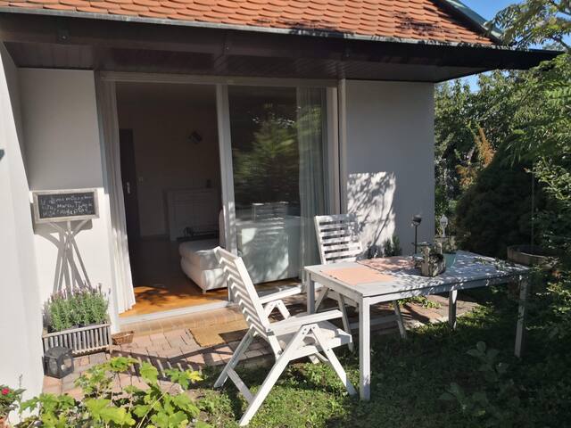 Charming apartment & free pick-up from Airport