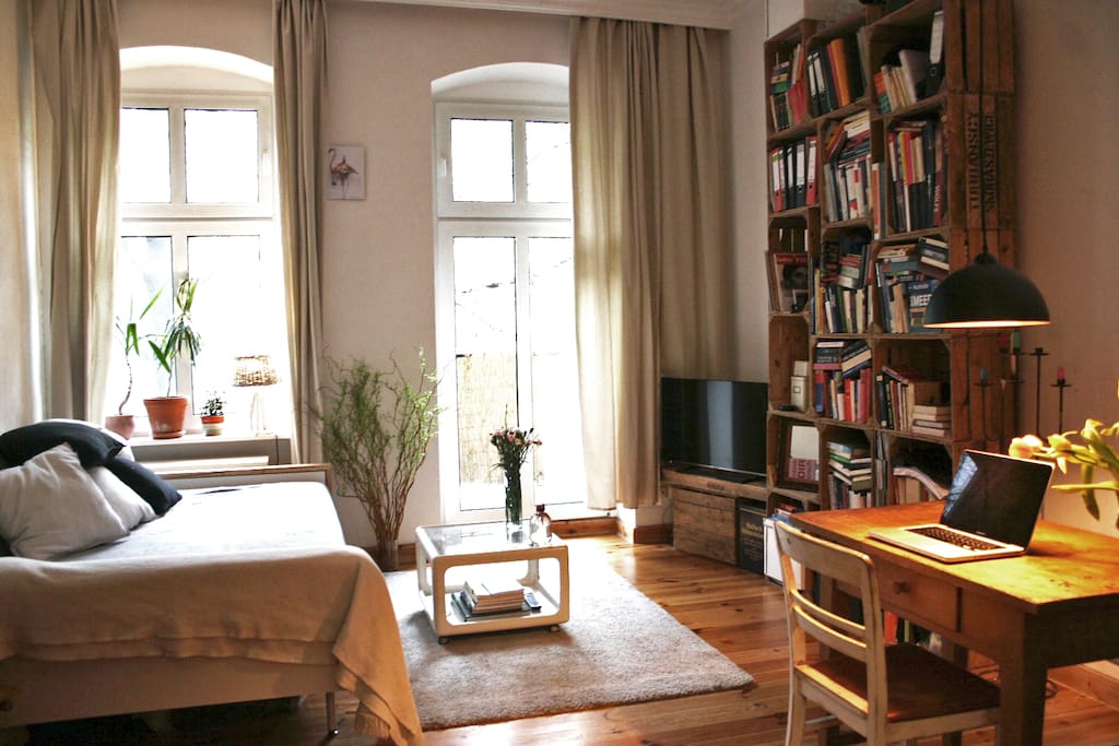 Livingroom / 2nd Bedroom with big double bed