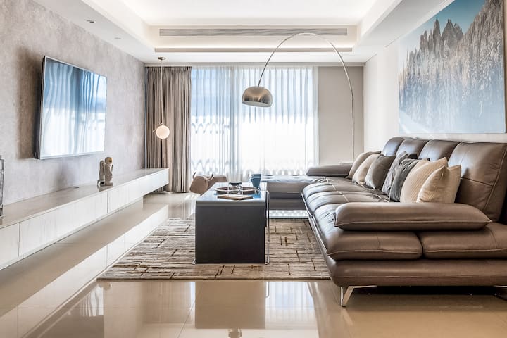 4B2bLDK Manhattan Style High Floor gallery image 2